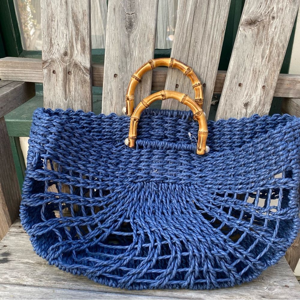 BTB Los Angeles Straw Blue Woven Tote Bag with Bamboo Handles - Picture 2 of 13